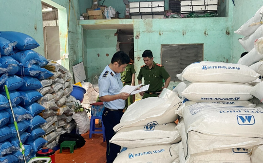 Quản lý thị trường Vĩnh Phúc: Tạm giữ 2,4 tấn đường tinh luyện nhập lậu