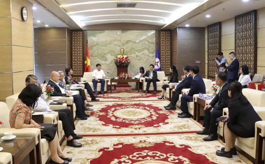 Hội đồng Điện lực Trung Quốc thăm và làm việc với EVN