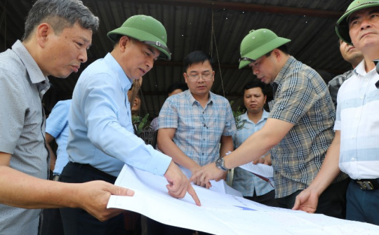 TKV tăng cường kiểm tra các công trình phòng chống mưa bão vùng Miền Tây (Quảng Ninh)