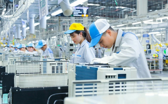 Sản xuất công nghiệp tiếp tục xu hướng tháng sau tăng trưởng cao hơn tháng trước