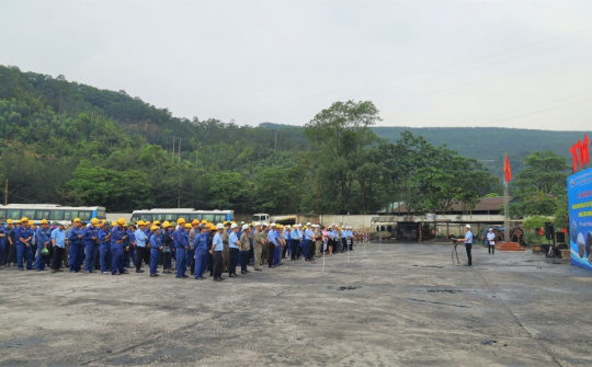 Than Hà Tu: Phát động Tháng Công nhân - Tháng hành động về AT-VSLĐ