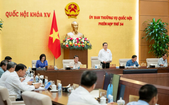 Khai mạc phiên họp thứ 34 của Ủy ban Thường vụ Quốc hội