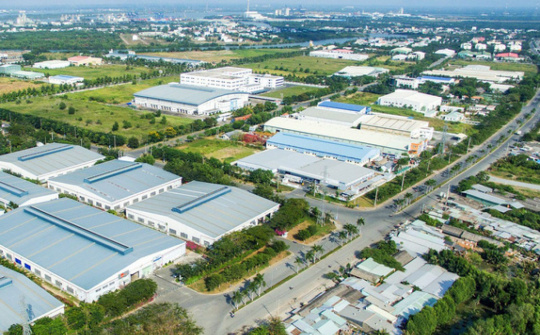 Cổ đông nhà nước vừa lên kế hoạch thoái vốn, Becamex IDC (BCM) muốn giảm mạnh room ngoại