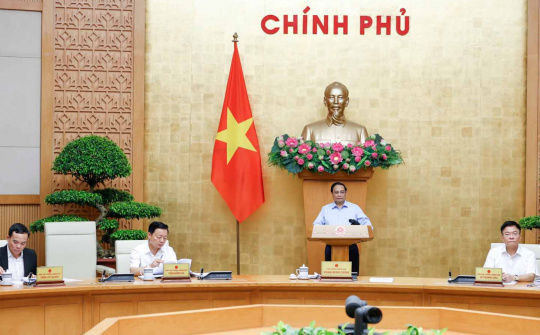 Xây dựng, hoàn thiện các dự án luật: Tránh việc ban hành rồi lại vướng mắc, không làm được