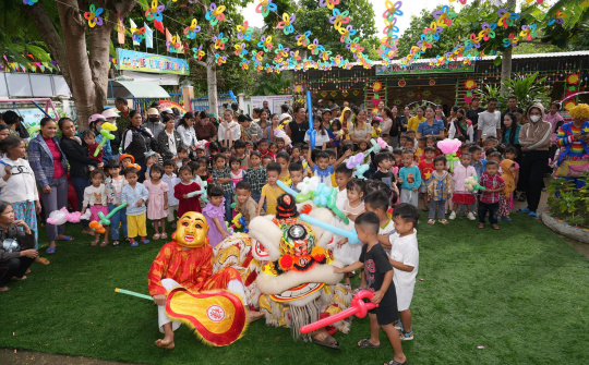 "Trung thu cho em" tại các xã vùng núi Quảng Nam