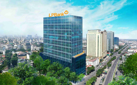 Chưa kịp hoàn thiện các hồ sơ, Ngân hàng LPBank (LPB) dời lịch họp Đại hội bất thường