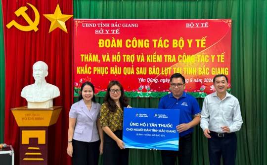 FPT Long Châu điều động nhanh 10 tấn thuốc, phối hợp với các đơn vị hỗ trợ người dân vùng bão lũ