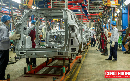 Sản xuất công nghiệp 8 tháng tăng trưởng tích cực