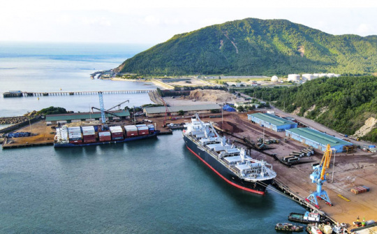 Hà Tĩnh: Nghiên cứu thành lập Khu kinh tế thương mại tự do Vũng Áng