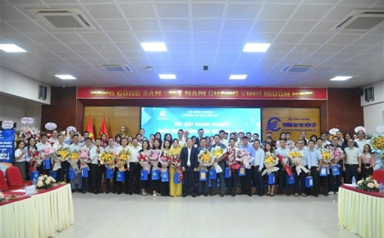 Trường Đại học Điện lực gặp mặt tri ân doanh nghiệp nhân Ngày Doanh nhân Việt Nam