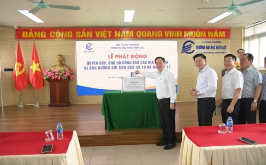 Hàng trăm triệu đồng và nhiều hoạt động ý nghĩa chia sẻ với đồng bào bị thiệt hại bởi bão lũ