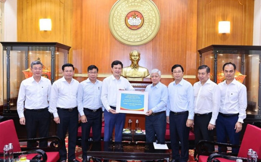 Trường Đại học Điện lực và cụm các Trường thuộc Bộ Công thương trao 2 tỷ đồng hỗ trợ bão lũ
