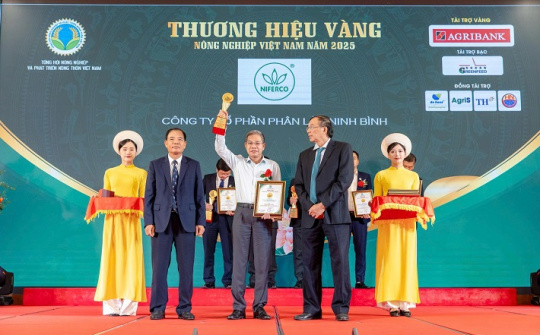 Phân lân Ninh Bình được vinh danh “Thương hiệu Vàng Nông nghiệp Việt Nam” năm 2025