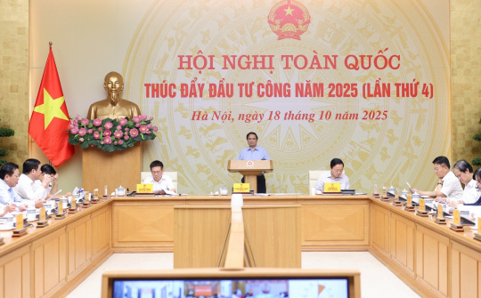 Thủ tướng: Quyết liệt thúc đẩy giải ngân vốn đầu tư công năm 2025 theo kế hoạch giao