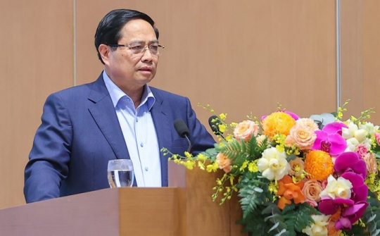 Thủ tướng yêu cầu giữ nghiêm kỷ luật, kỷ cương, nâng cao chất lượng xây dựng pháp luật