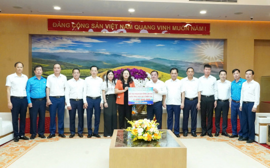Tập đoàn Hóa chất Việt Nam, Công ty TNHH MTV Apatit Việt Nam hỗ trợ 5 tỷ đồng giúp Lào Cai khắc phục thiệt hại do mưa lũ