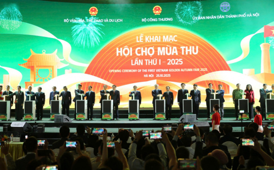 Khai mạc Hội chợ Mùa Thu lần thứ nhất - năm 2025: Kết nối con người với sản xuất, kinh doanh