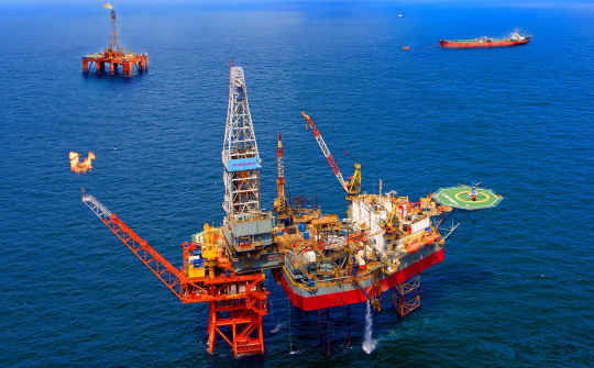 Xử lý khó khăn, vướng mắc trong giao quyền phê duyệt một số nội dung trong hoạt động dầu khí