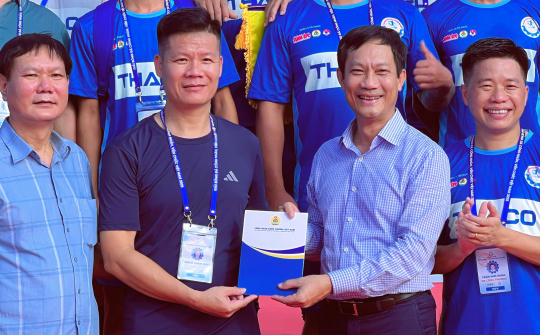 Đội bóng Công đoàn Công Thương Việt Nam tham dự khai mạc Giải bóng đá công nhân, viên chức Việt Nam 2025