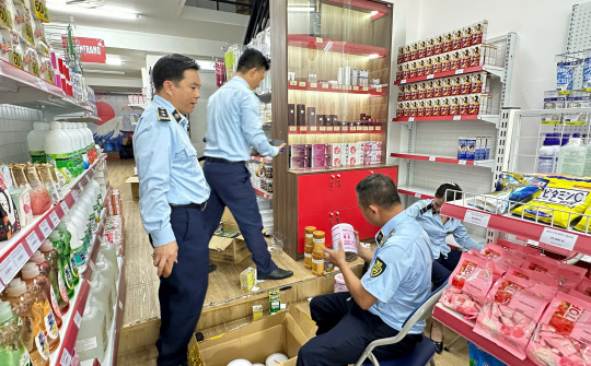 Đà Nẵng: Quyết liệt ngăn chặn buôn lậu, gian lận thương mại trong giai đoạn chuyển đổi