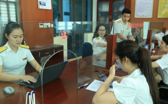 Thuế thành phố Hà Nội: Quyết liệt chống thất thu, góp phần đẩy lùi gian lận thương mại và hàng giả