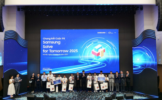 Samsung Việt Nam tổng kết và trao giải cuộc thi Samsung Solve for Tomorrow 2025