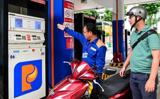 Kỳ điều hành giá xăng dầu ngày 13/11: Đồng loạt tăng nhẹ