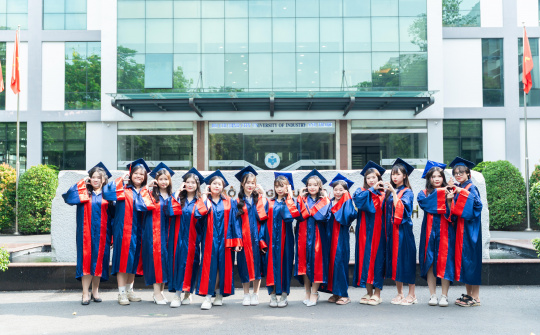 Trường Đại học Công Thương TP.HCM tự tin bước vào Vòng Tập huấn Cuộc thi Tìm hiểu pháp luật về sử dụng năng lượng tiết kiệm và hiệu quả