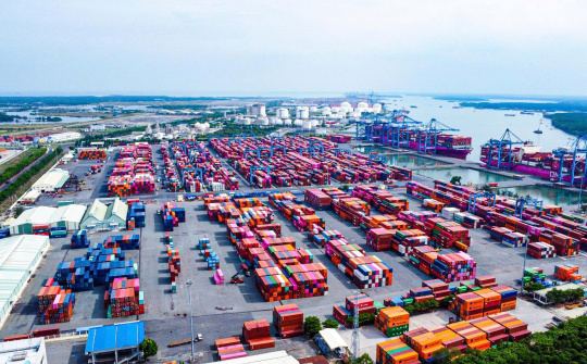 Tập trung ưu tiên giữ vững ổn định kinh tế vĩ mô, thúc đẩy xuất khẩu