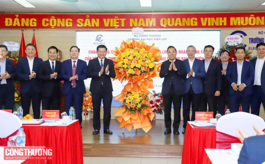 Thứ trưởng Nguyễn Hoàng Long: Trường Đại học Điện lực giữ vững vai trò là cơ sở đào tạo trọng điểm của Bộ Công Thương về năng lượng