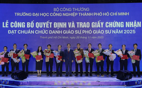 IUH chào mừng ngày Nhà giáo Việt Nam 20/11 với nhiều dấu mốc nổi bật