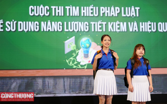 Sinh viên không ngừng nỗ lực lan tỏa thông điệp sử dụng năng lượng tiết kiệm và hiệu quả