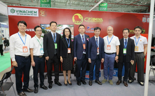 Vinachem và Casumina đón Đoàn xúc tiến thương mại Trung Quốc tại Rubber Tech 2025