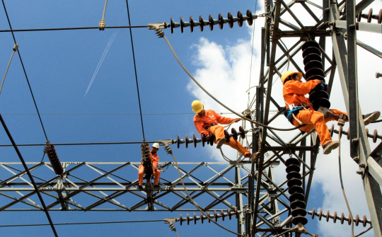 Bộ Công Thương ban hành Kế hoạch cung cấp điện và vận hành hệ thống điện năm 2026