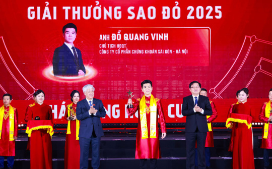 Phó Chủ tịch Ngân hàng SHB được vinh danh trong TOP 10 Giải thưởng Sao Đỏ 2025