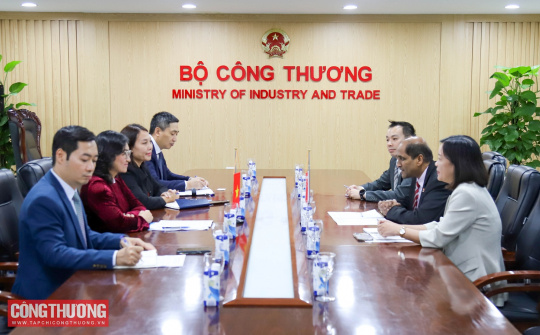 Mở rộng quan hệ thương mại, đầu tư giữa Việt Nam và Singapore