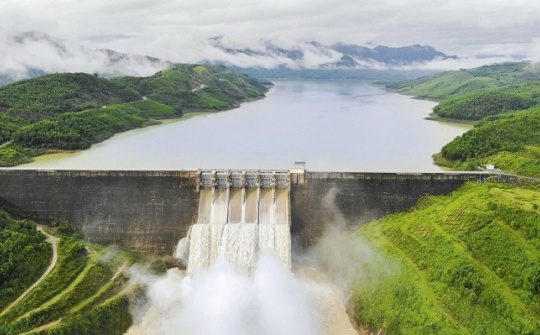 EVNGENCO1 tăng tốc hoàn thành nhiệm vụ năm 2025, bảo đảm vận hành an toàn và hiệu quả