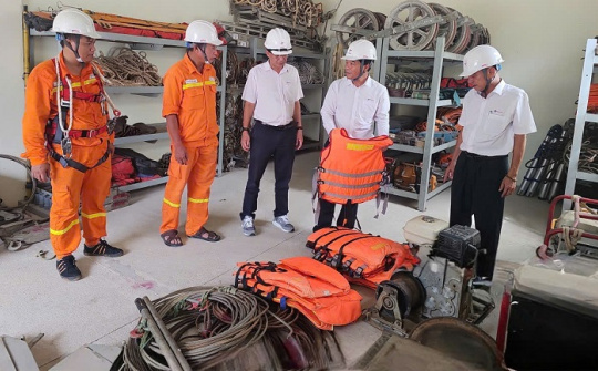 Truyền tải điện 3: Chủ động triển khai các biện pháp ứng phó với bão KALMAEGI