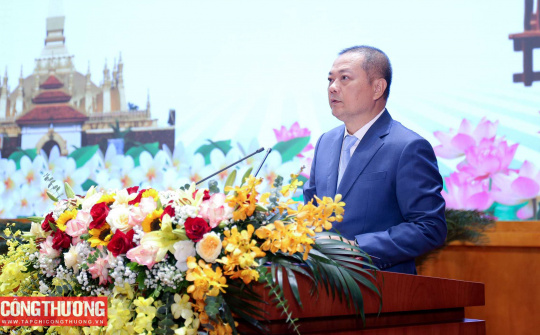 Nhiều kết quả quan trọng trong thương mại biên giới Việt Nam - Lào