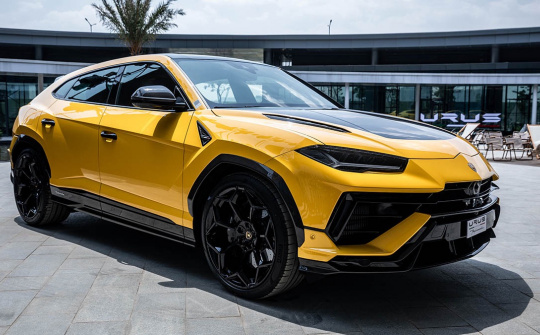 Lamborghini thu hồi một số xe ô tô tại Việt Nam do nắp ca-pô có thể bị bật
