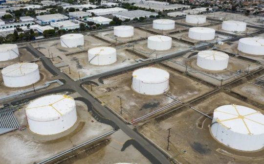 Giá xăng dầu hôm nay 13/12: Giảm 4% so với tuần trước