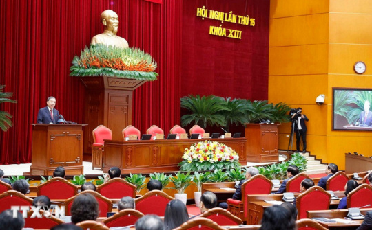 Thông báo của Hội nghị lần thứ 15 Ban Chấp hành Trung ương Đảng khóa XIII