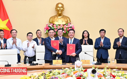 Hội  nghị bàn giao công tác của Bí thư Đảng ủy, Bộ trưởng Bộ Công Thương