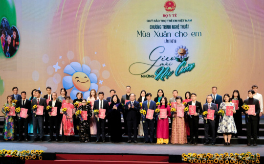 Petrolimex trao 2 tỷ đồng ủng hộ tại chương trình “Mùa xuân cho em” lần thứ 19