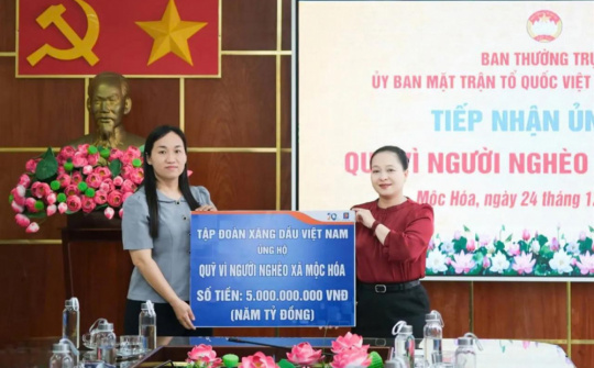 Petrolimex trao 5 tỷ đồng ủng hộ quỹ "Vì người nghèo" xã Mộc Hóa, tỉnh Tây Ninh