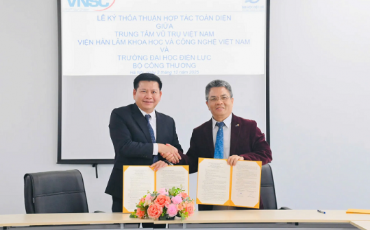 Trường Đại học Điện lực và Trung tâm Vũ trụ Việt Nam hợp tác nghiên cứu cho ngành năng lượng