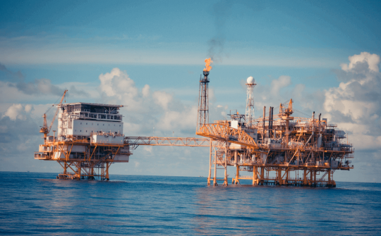 Giá xăng dầu hôm nay 5/12: Kỳ vọng Fed cắt giảm lãi suất