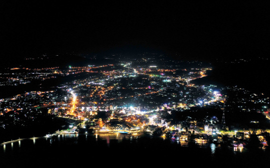 Thi công xuyên đêm, “nối điện” trở lại cho đặc khu Phú Quốc