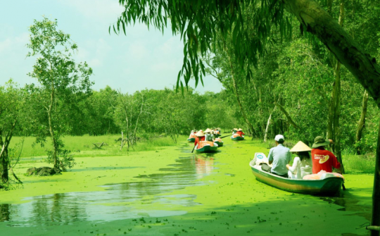 Du lịch bền vững và trách nhiệm xã hội: Cơ hội và thách thức cho ngành du lịch Việt Nam