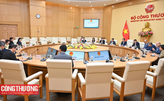 Bộ trưởng Nguyễn Hồng Diên làm việc với Tập đoàn ThaiBev